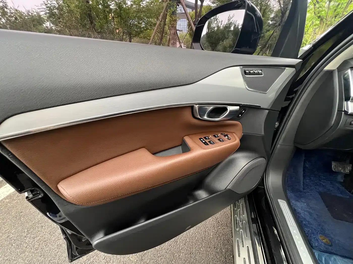 2018 Volvo XC90 T5 Smart Edition 5-seater — миниатюра 8