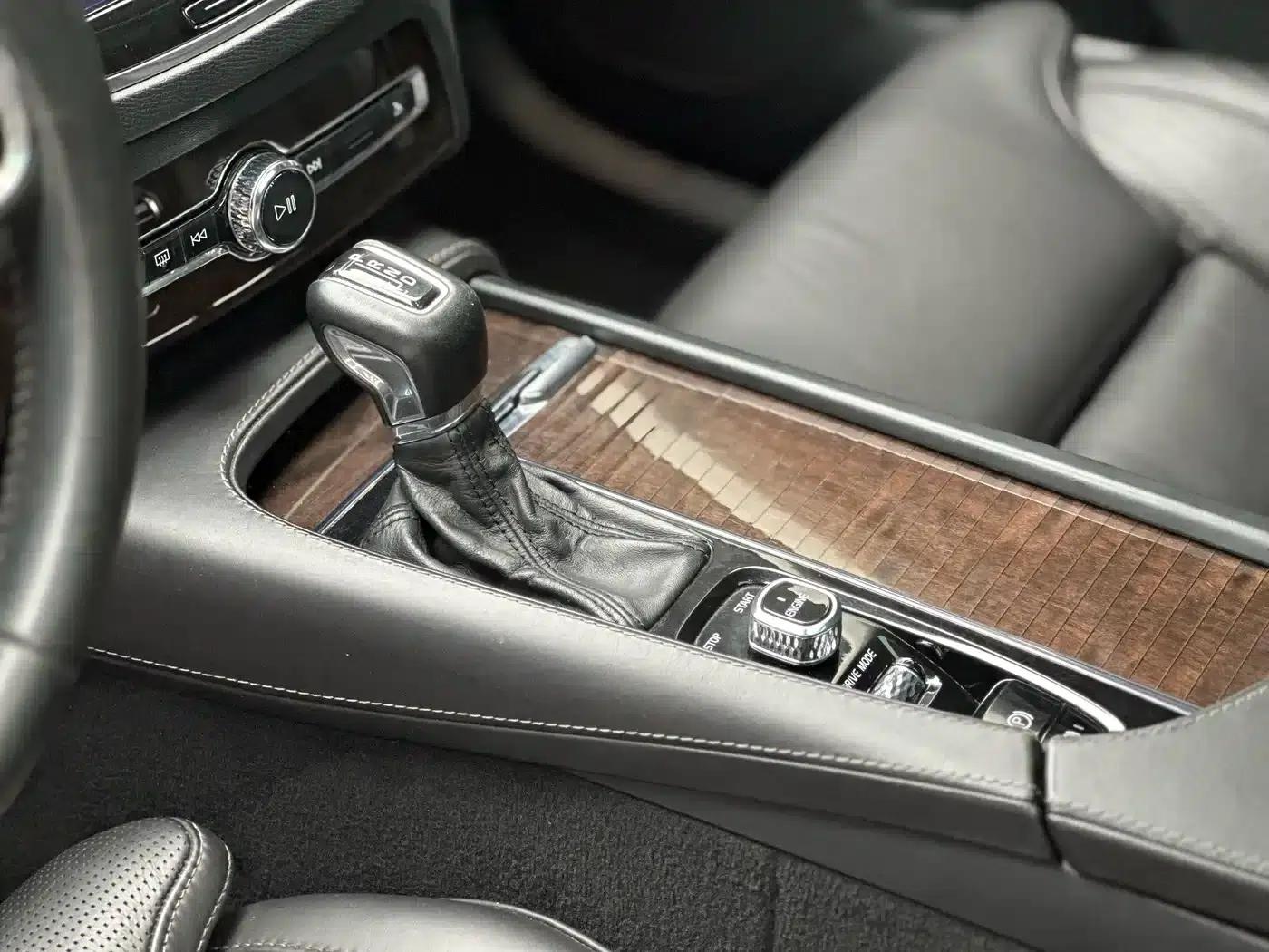 2015 Volvo XC90 T6 Smart Edition 7-seater — миниатюра 12