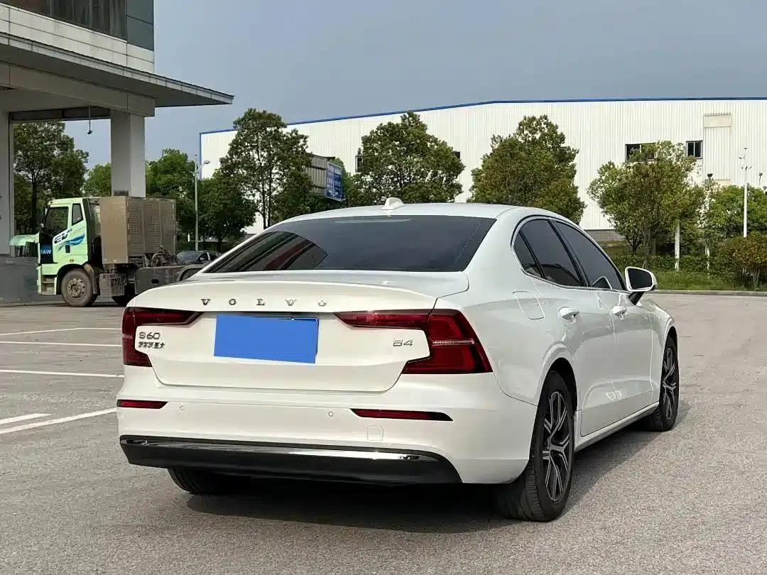 2024 Volvo S60 B4 Smart Luxury Edition — миниатюра 6