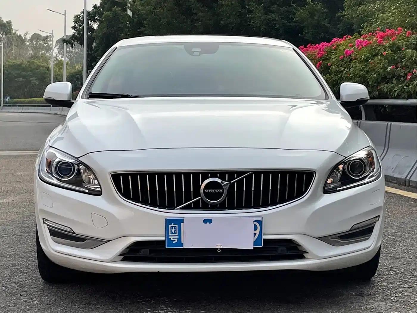 2019 Volvo S60 S60L Facelift T5 Smart Advanced Edition — миниатюра 2