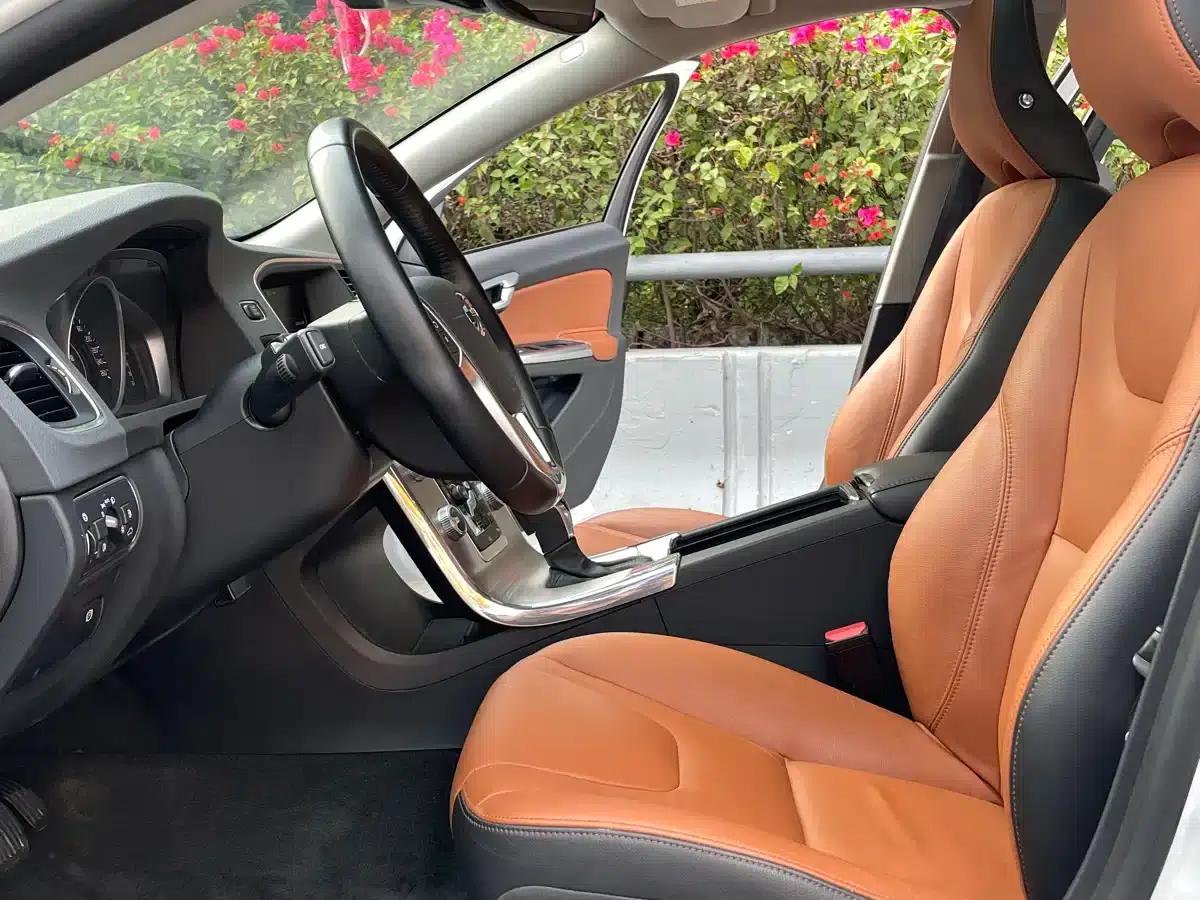 2019 Volvo S60 S60L Facelift T5 Smart Advanced Edition — миниатюра 9