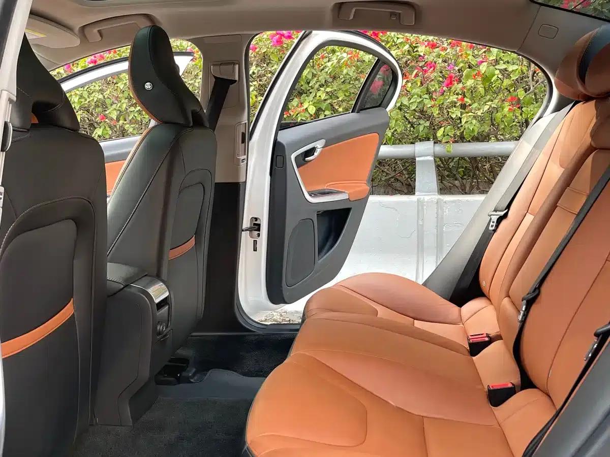 2019 Volvo S60 S60L Facelift T5 Smart Advanced Edition — миниатюра 10
