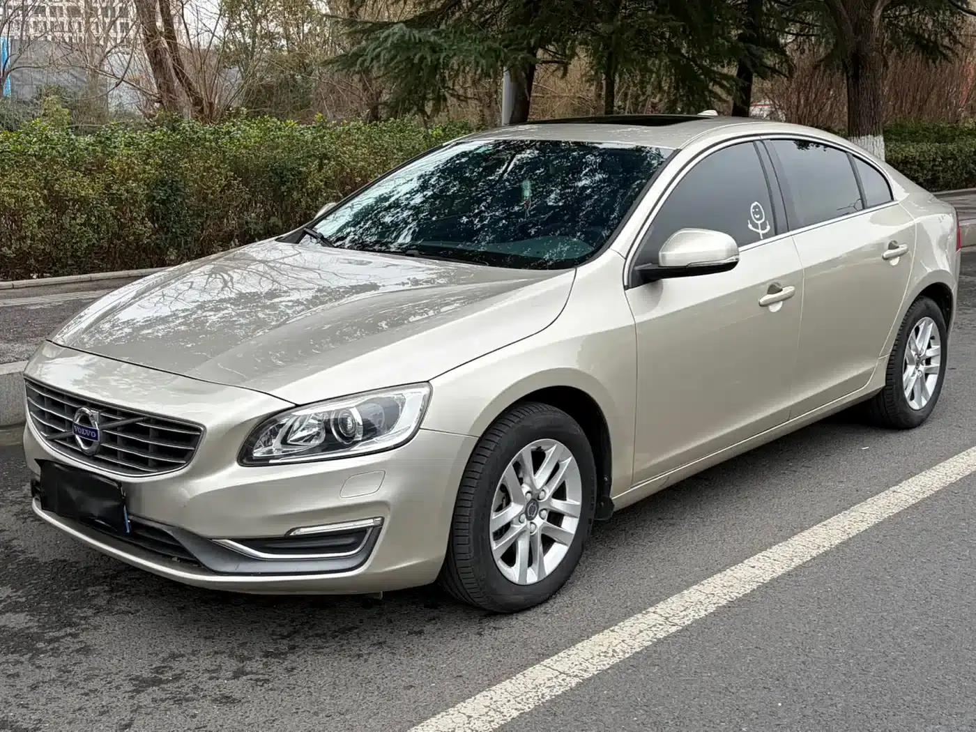 2018 Volvo S60 S60L T3 Smart Edition — миниатюра 1