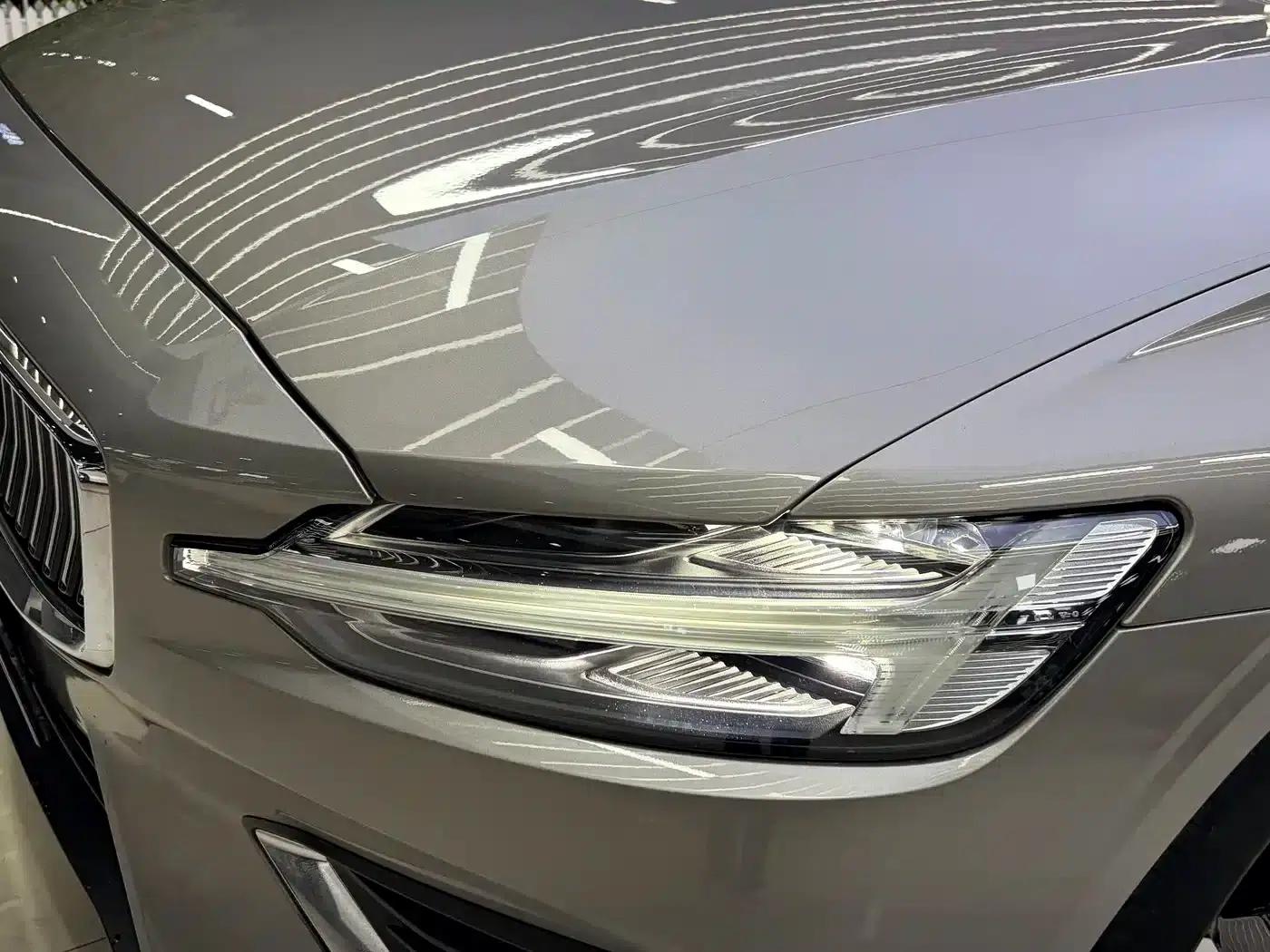 2020 Volvo S60 T4 Inscription Luxury Edition — миниатюра 12