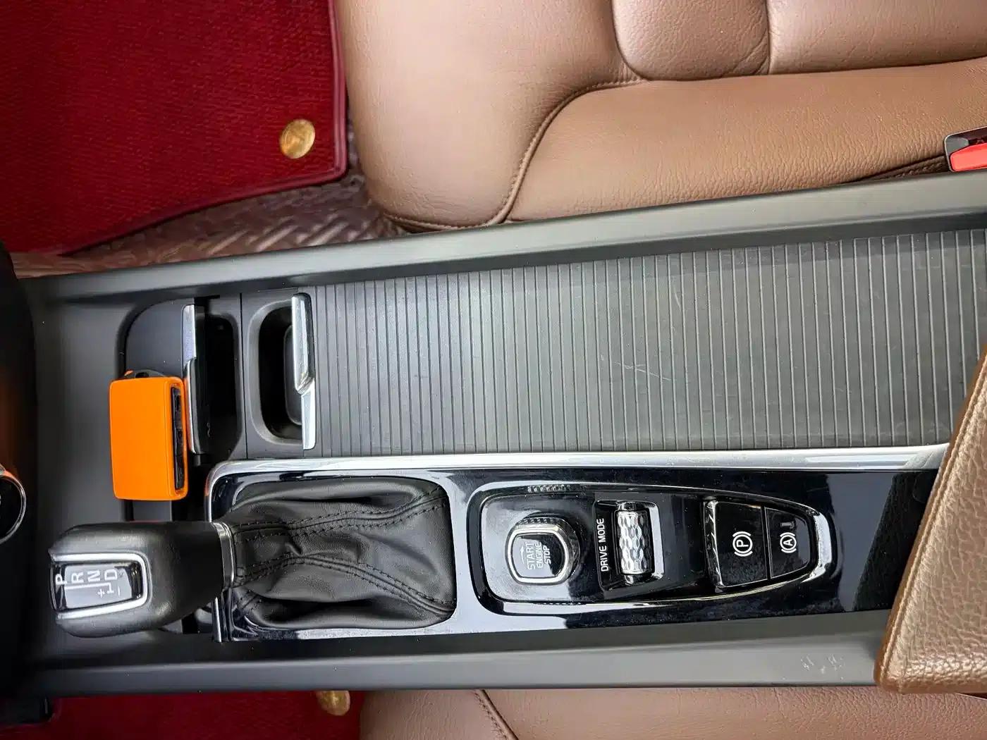 2020 Volvo S60 T4 Inscription Luxury Edition — миниатюра 13