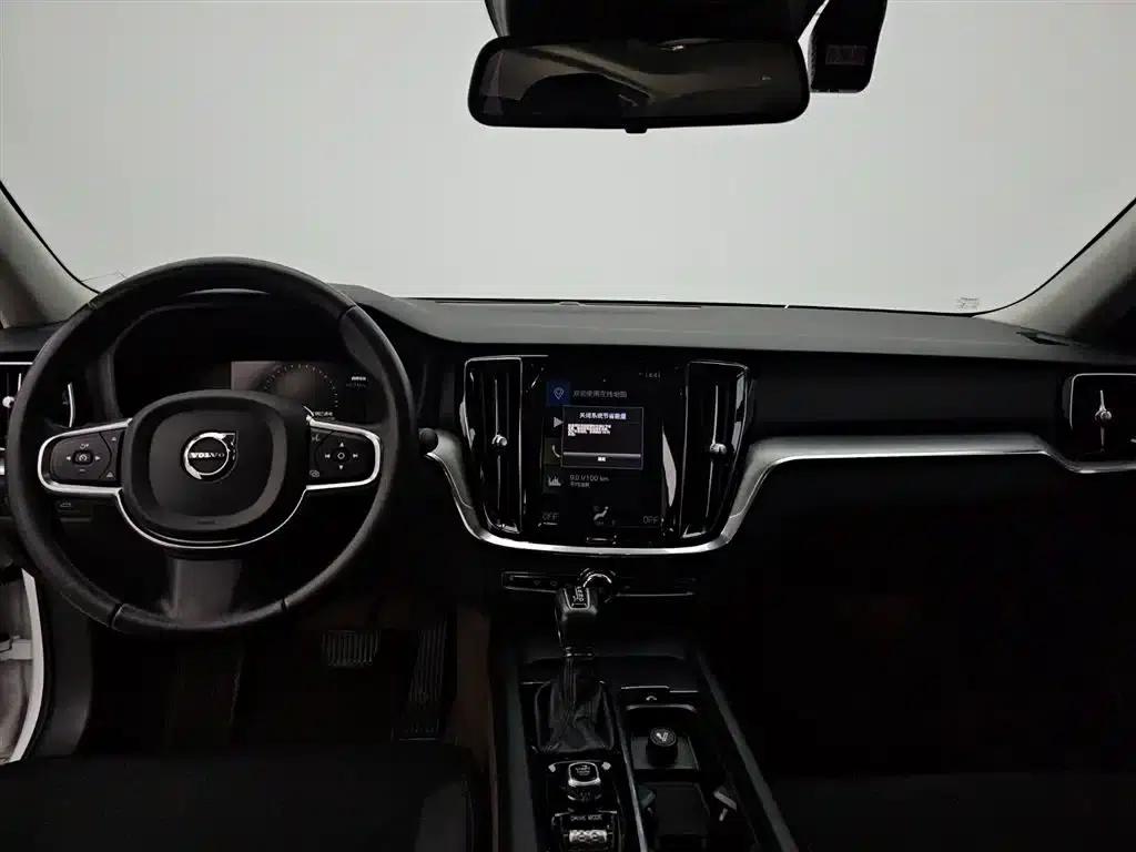 Volvo S60 2020 T3 Smart Luxury Edition — миниатюра 12