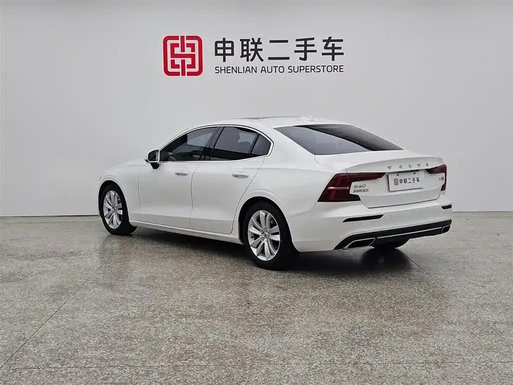 Volvo S60 2020 T3 Smart Luxury Edition — миниатюра 3