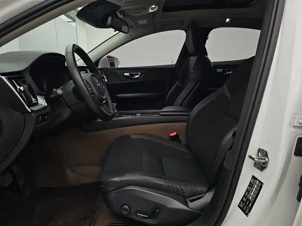 Volvo S60 2020 T3 Smart Luxury Edition — миниатюра 7