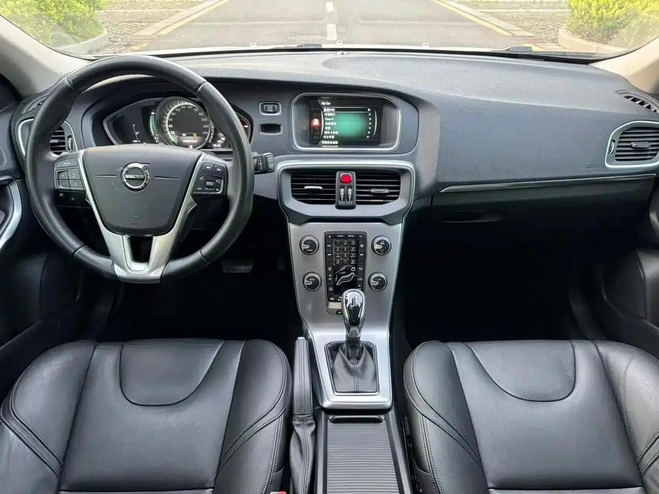 2017 Volvo V40 T4 Smart Edition — миниатюра 6