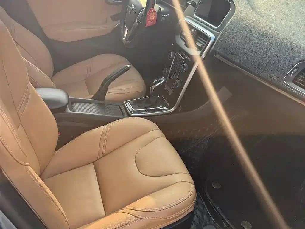 2018 Volvo V40 T3 Smart Edition — миниатюра 13