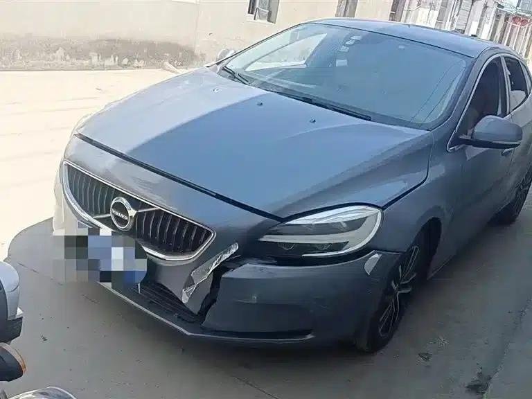 2018 Volvo V40 T3 Smart Edition — миниатюра 14