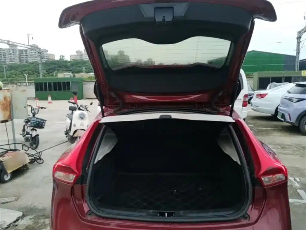 2015 Volvo V40 1.6T Smart Edition — миниатюра 19