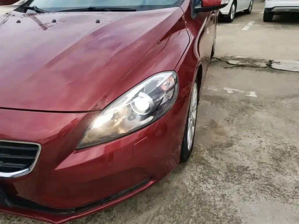 2015 Volvo V40 1.6T Smart Edition — миниатюра 24