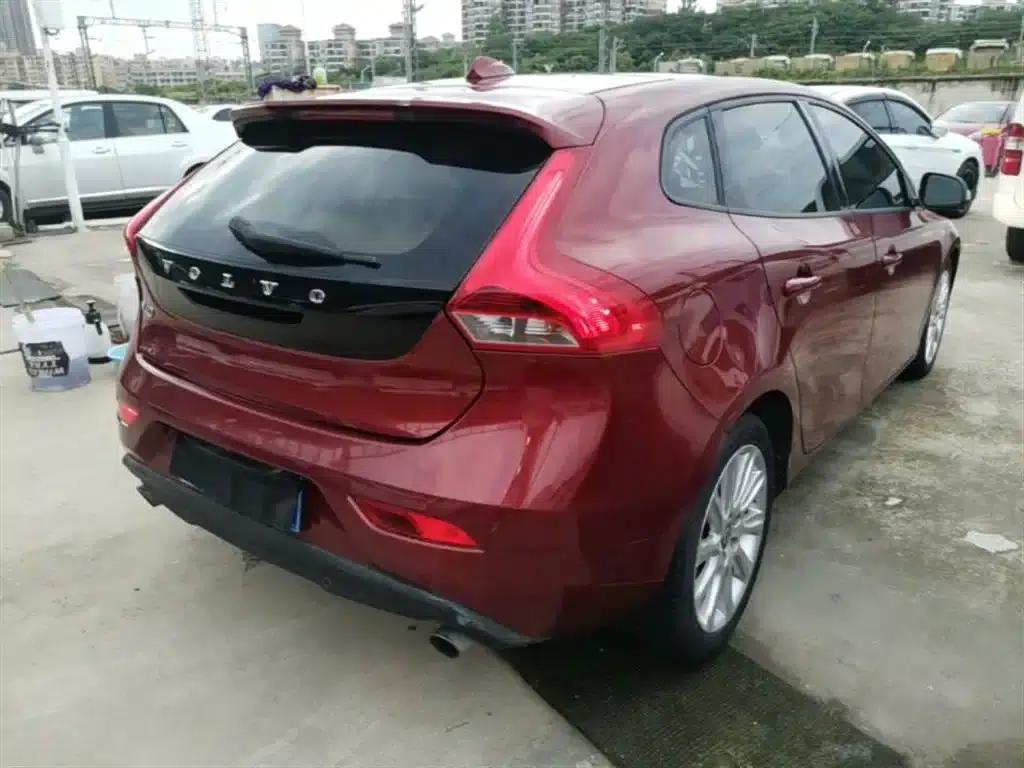 2015 Volvo V40 1.6T Smart Edition — миниатюра 7