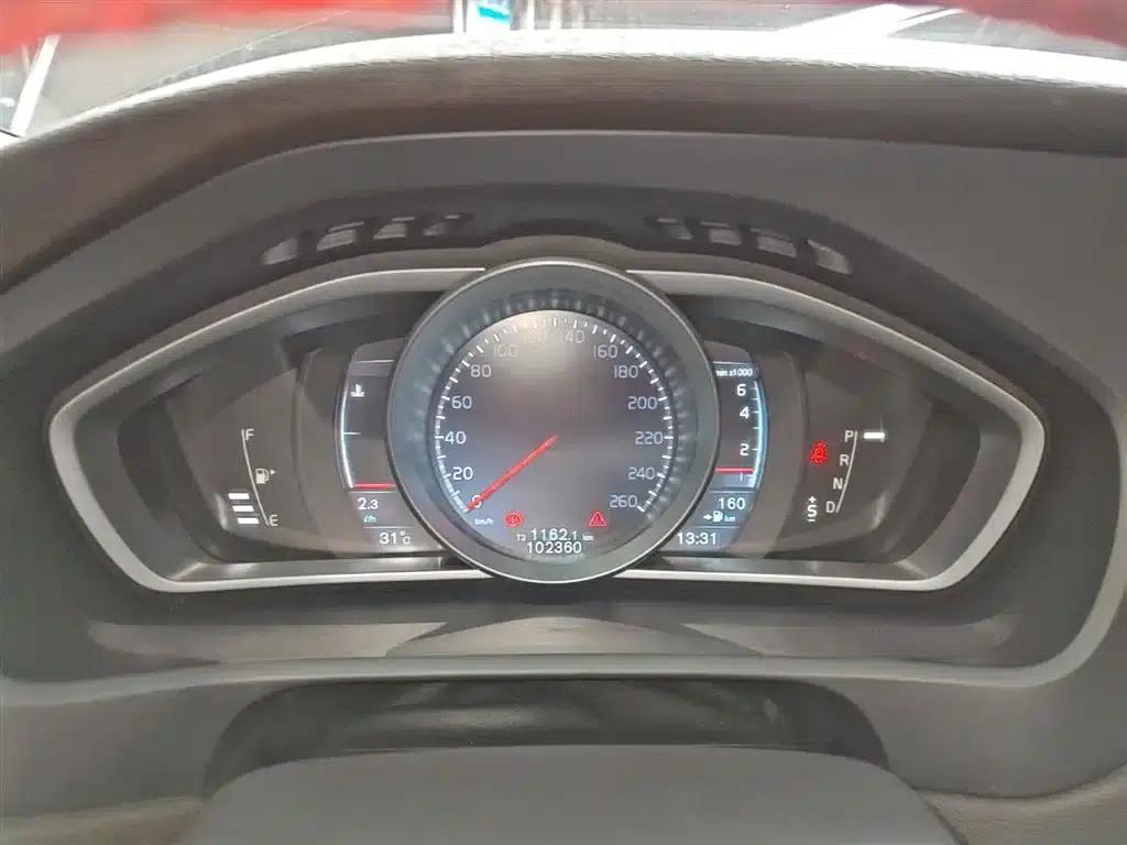 2015 Volvo V40 1.6T Smart Edition — миниатюра 12