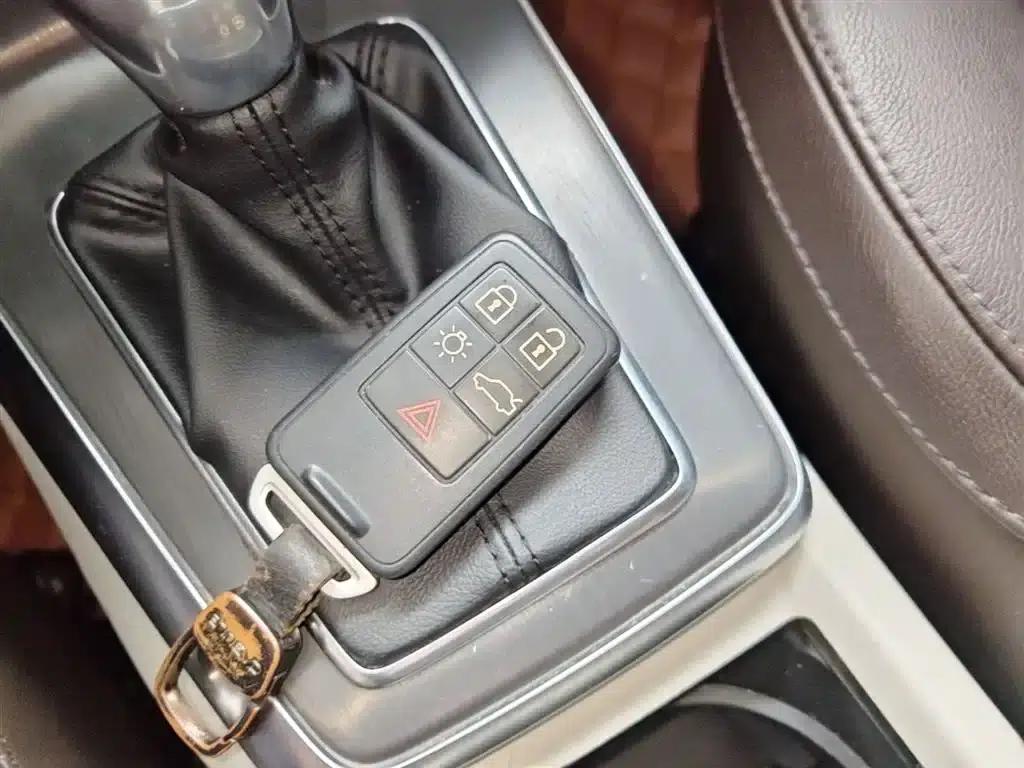 2015 Volvo V40 1.6T Smart Edition — миниатюра 9