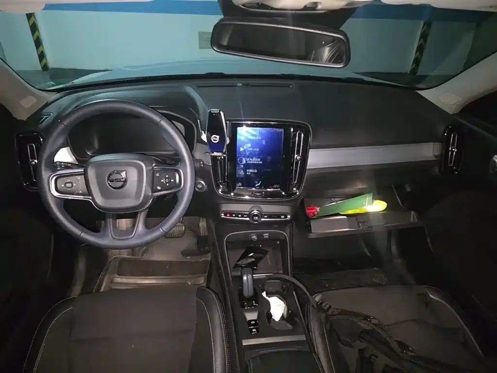 Volvo XC40 2020 T3 Smart Fashion Edition — миниатюра 16