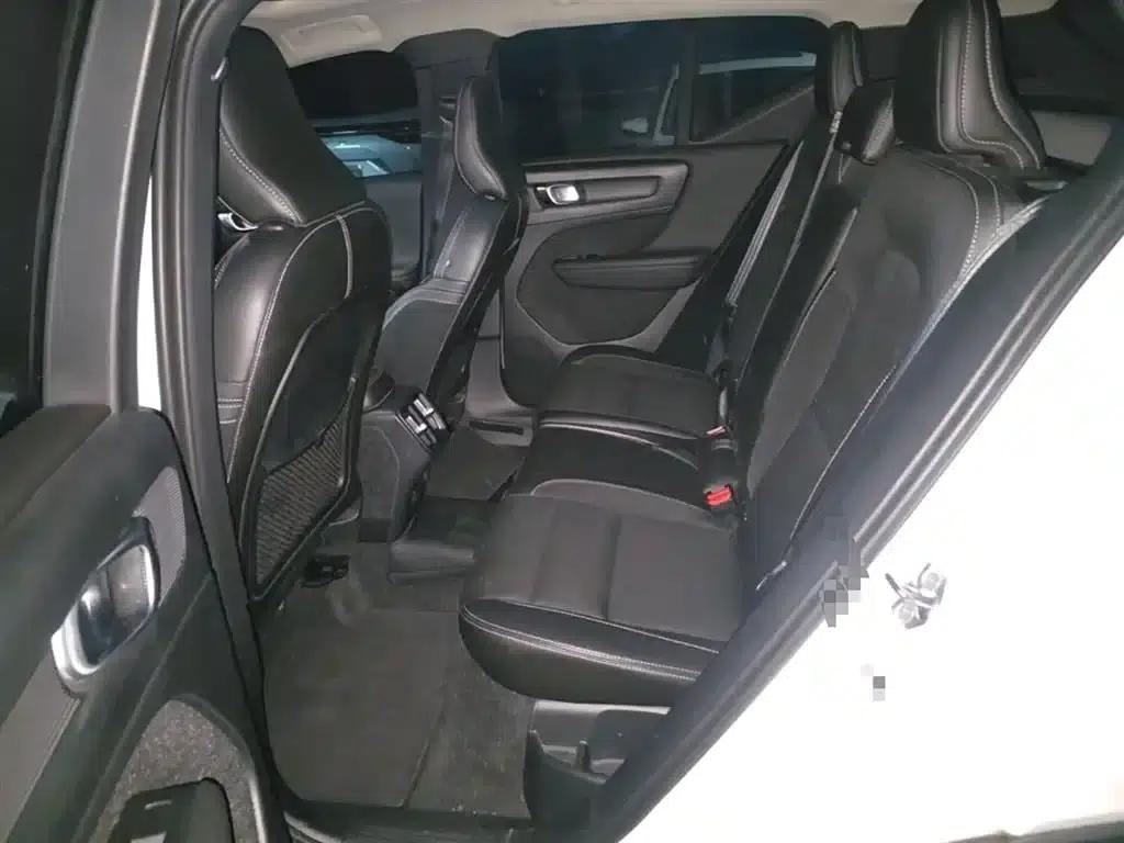 Volvo XC40 2020 T3 Smart Fashion Edition — миниатюра 24