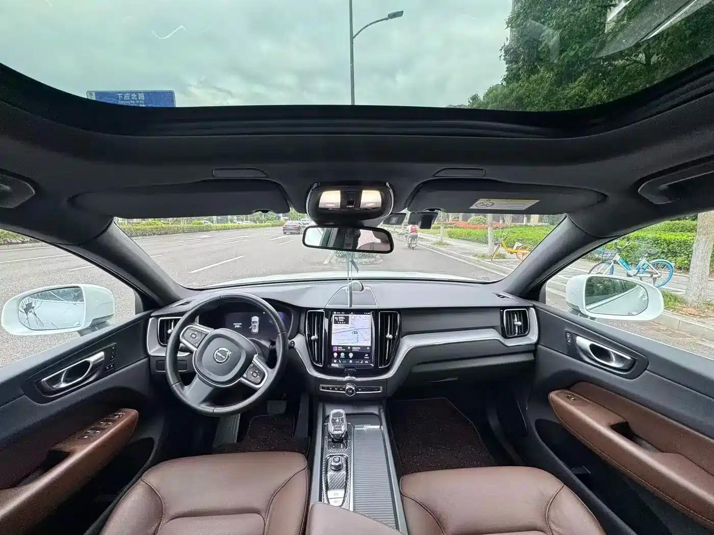2019 Volvo XC60 Plug-in Hybrid T8 E-Drive Hybrid Premium Luxury Edition (China VI Emission Standard) — миниатюра 6