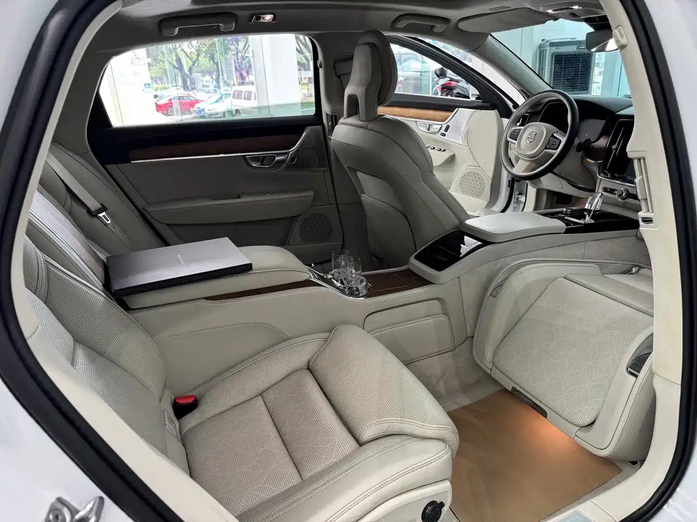 2019 Volvo S90 Plug-in Hybrid T8 E-Drive Hybrid Luxury Edition 3-seater (China V emission standard) — миниатюра 9