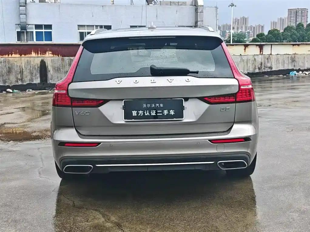 2021 Volvo V60 B5 Inscription Luxury Edition — миниатюра 13