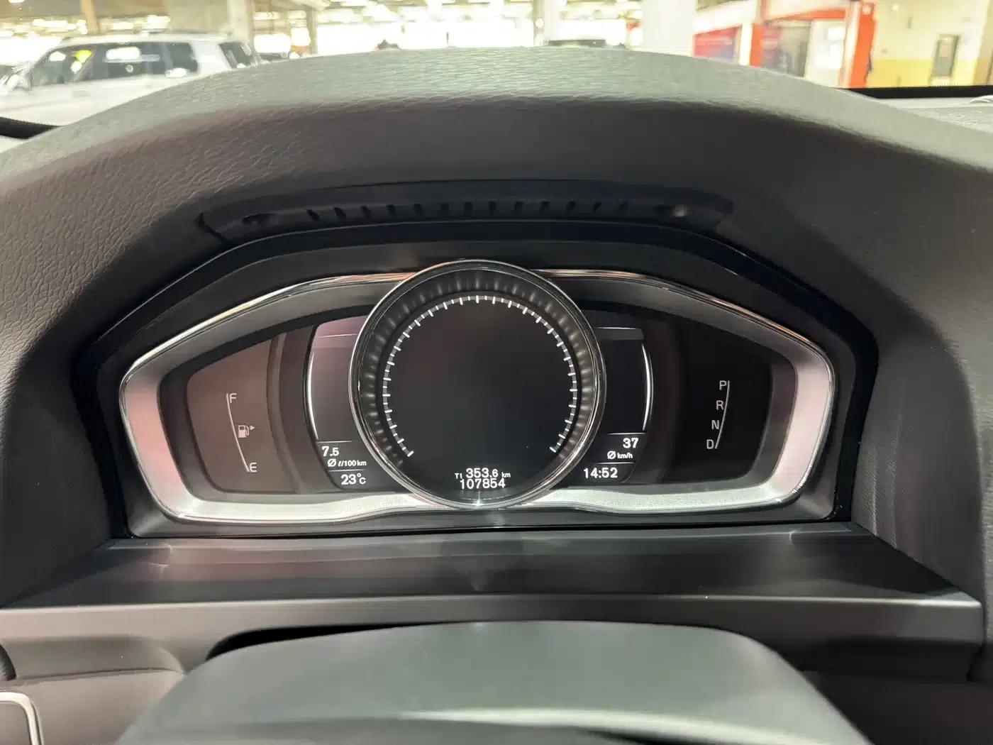 2017 Volvo V60 T5 Smart Edition (China V Emission Standard) — миниатюра 15