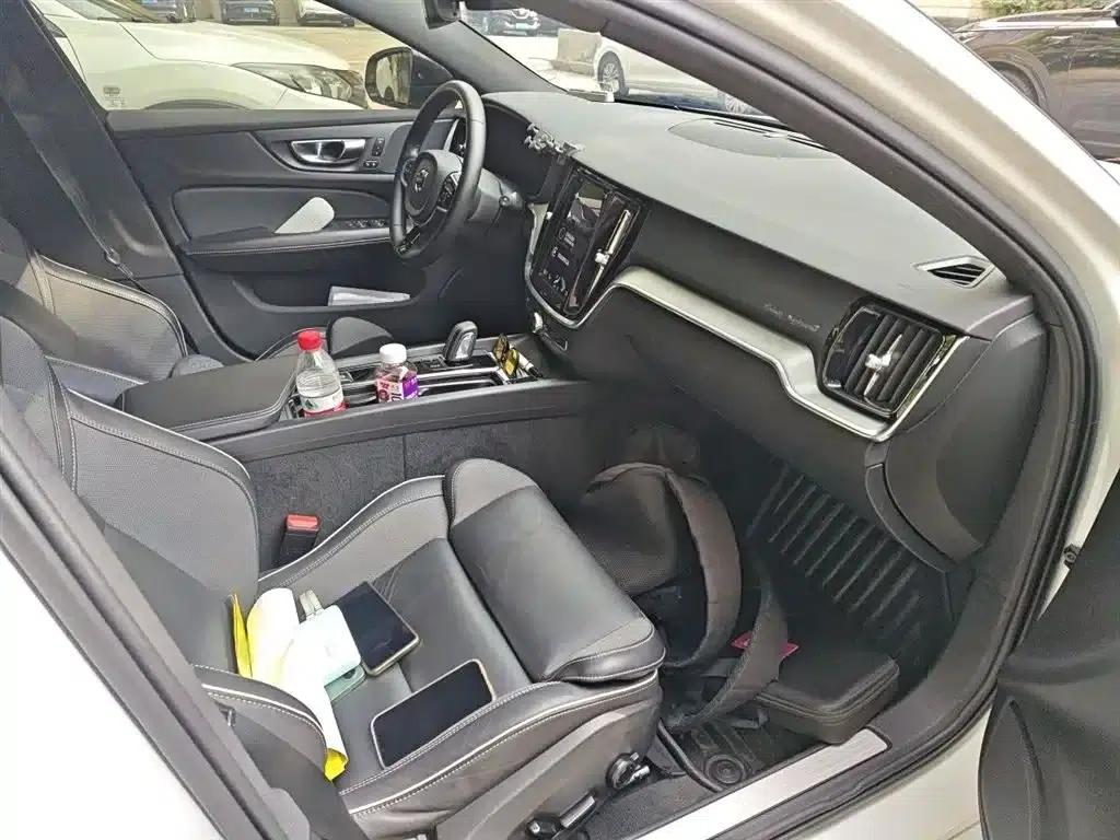 2022 Volvo V60 B5 Smart Sport Edition — миниатюра 20