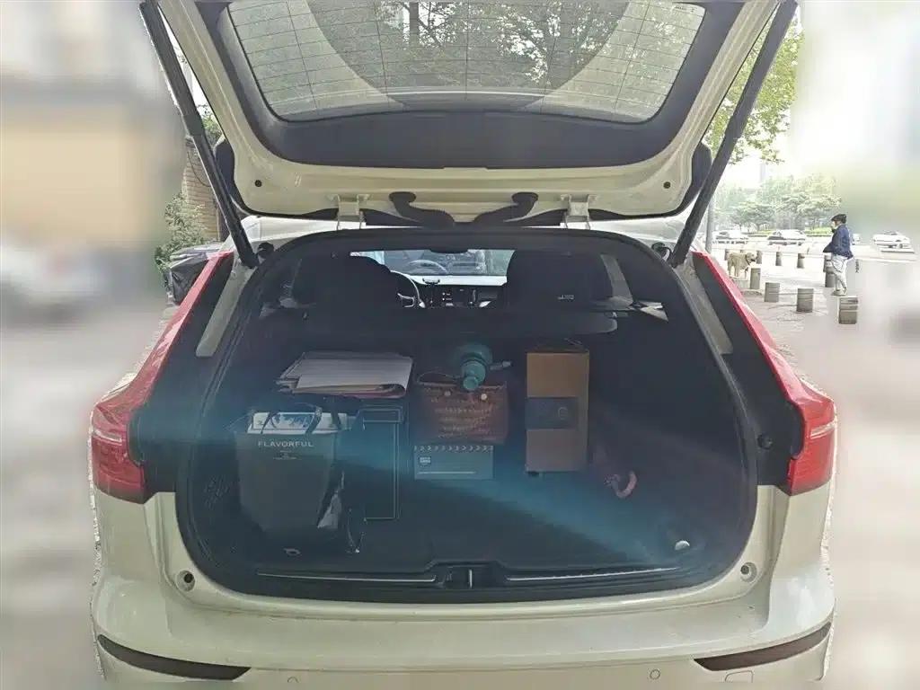 2022 Volvo V60 B5 Smart Sport Edition — миниатюра 10