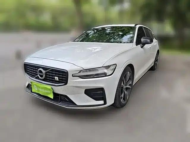 2022 Volvo V60 B5 Smart Sport Edition