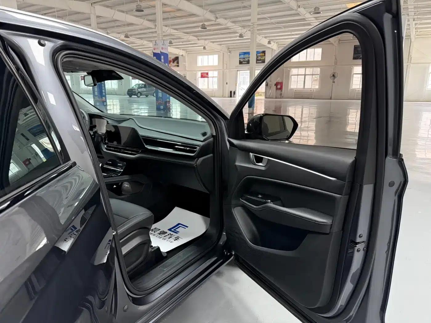 Wuling Capgemini 2022 280T 1.5T CVT Flagship Edition — миниатюра 13