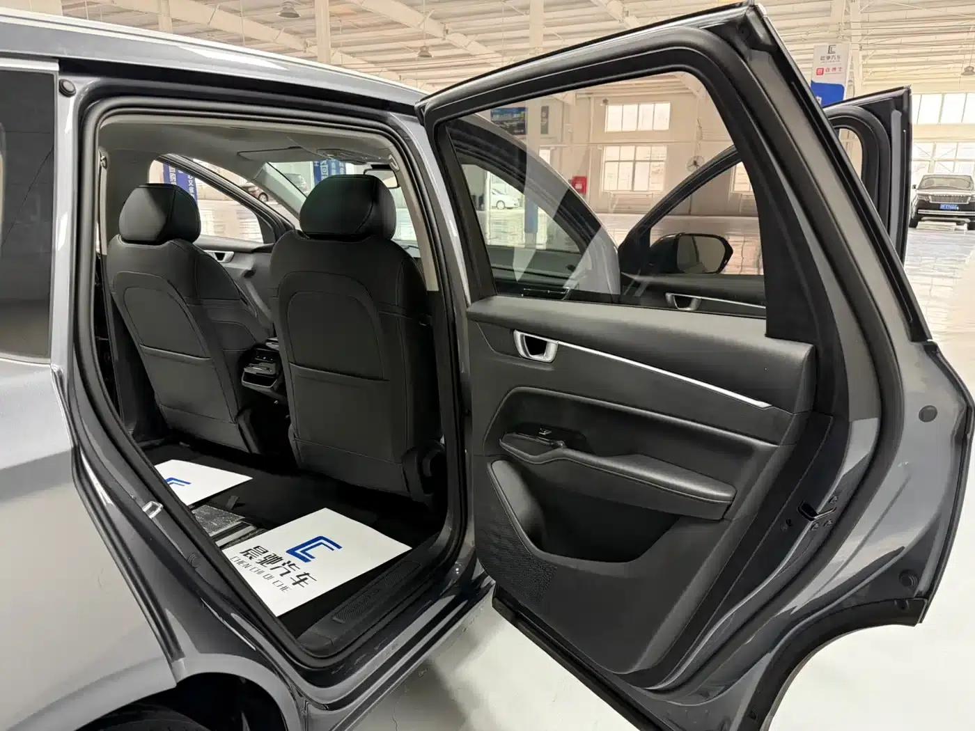 Wuling Capgemini 2022 280T 1.5T CVT Flagship Edition — миниатюра 14