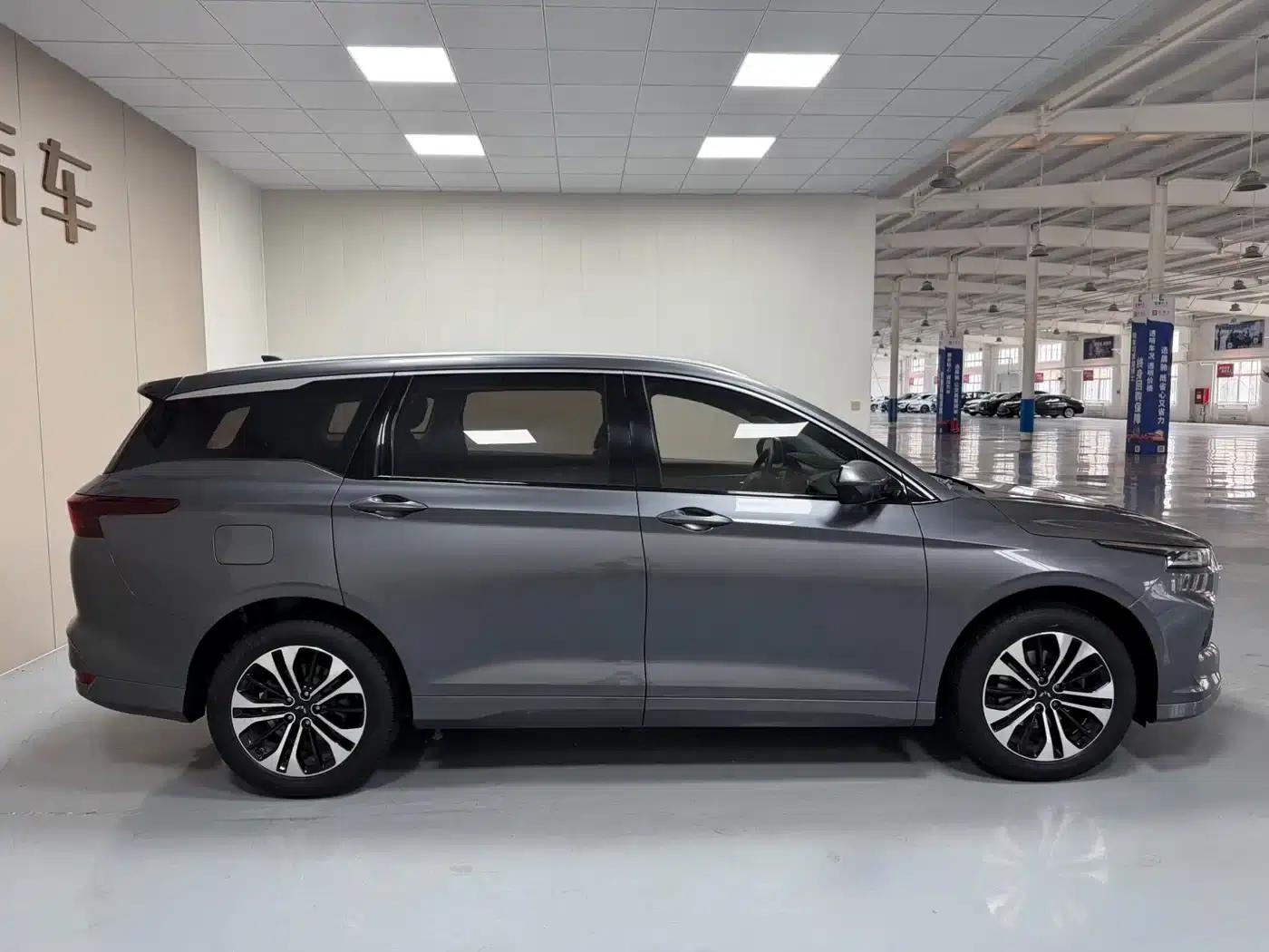 Wuling Capgemini 2022 280T 1.5T CVT Flagship Edition — миниатюра 8