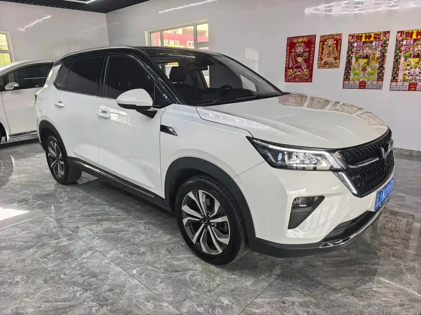 Wuling Xingchen 2021 1.5T CVT Star Edition — миниатюра 2