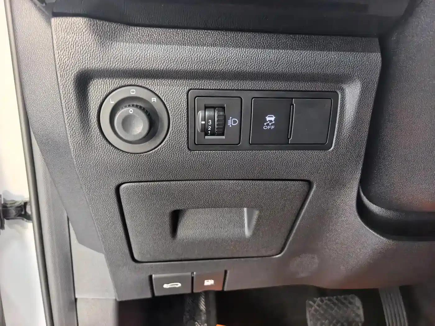 Wuling Xingchen 2021 1.5T CVT Star Edition — миниатюра 16