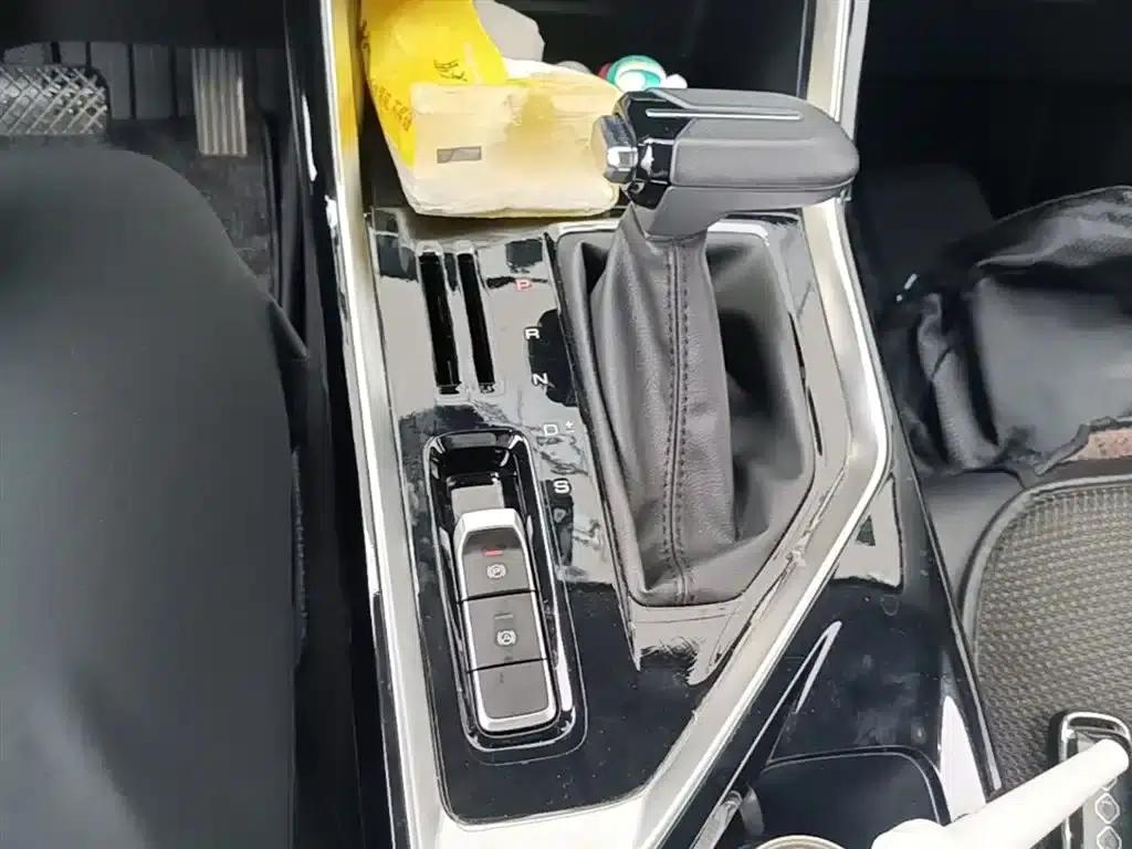 Wuling Xingchen 2021 1.5T CVT Star Edition — миниатюра 14