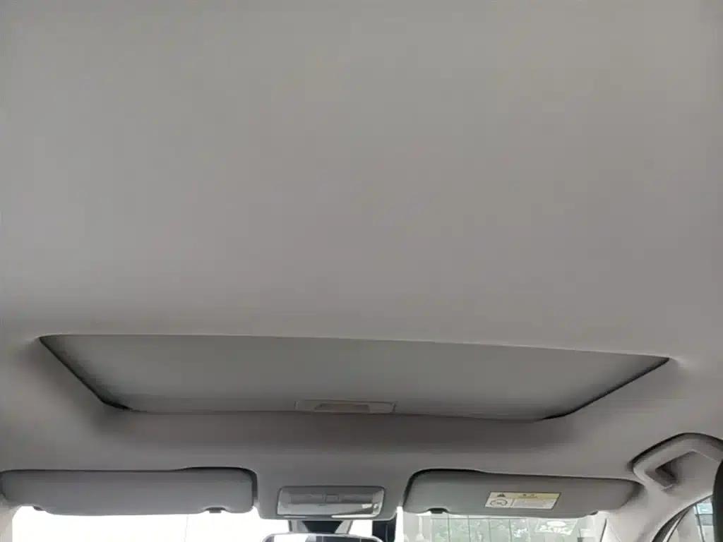 Wuling Xingchen 2021 1.5T CVT Star Edition — миниатюра 18