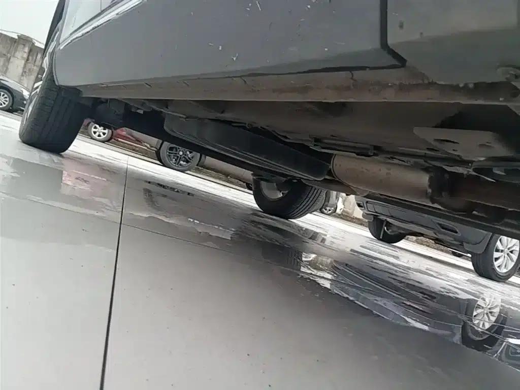 Wuling Xingchen 2021 1.5T CVT Star Edition — миниатюра 21