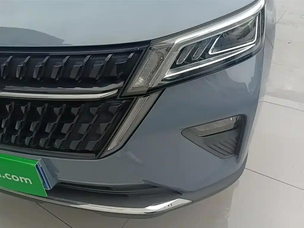 Wuling Xingchen 2021 1.5T CVT Star Edition — миниатюра 24