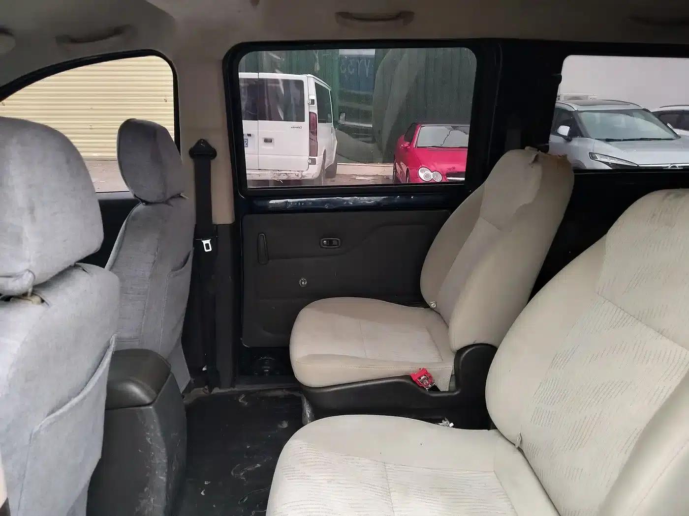 Wuling Rongguang V 2016 1.2L Standard Edition — миниатюра 7
