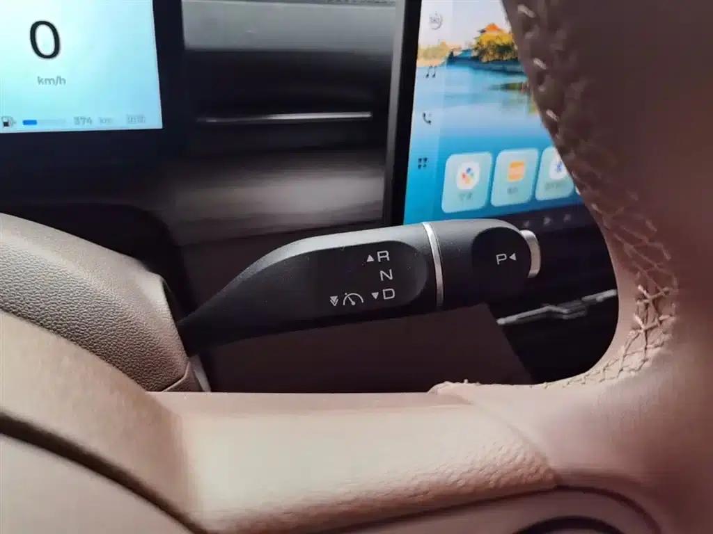 Wuling Xingguang S 2024 Model 130km Navigator Edition — миниатюра 14