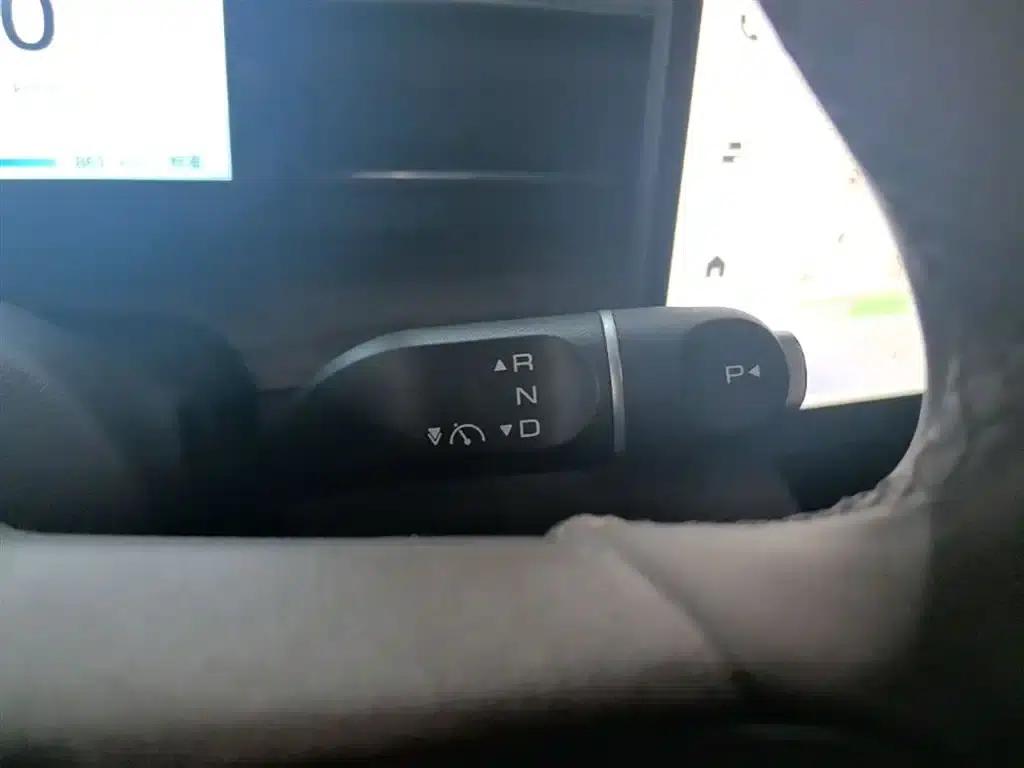 Wuling Xingguang S 2024 Model 130km Navigator Edition — миниатюра 14