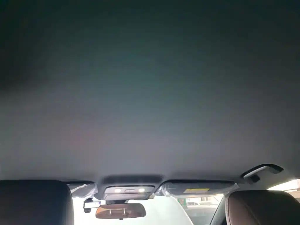 Wuling Xingguang S 2024 Model 130km Navigator Edition — миниатюра 18