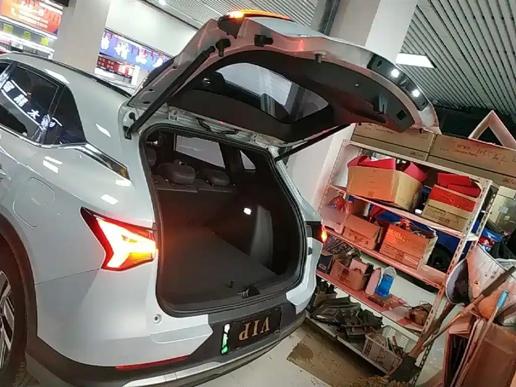 Wuling Xingguang S 2024 Model 130km Flagship Edition — миниатюра 19