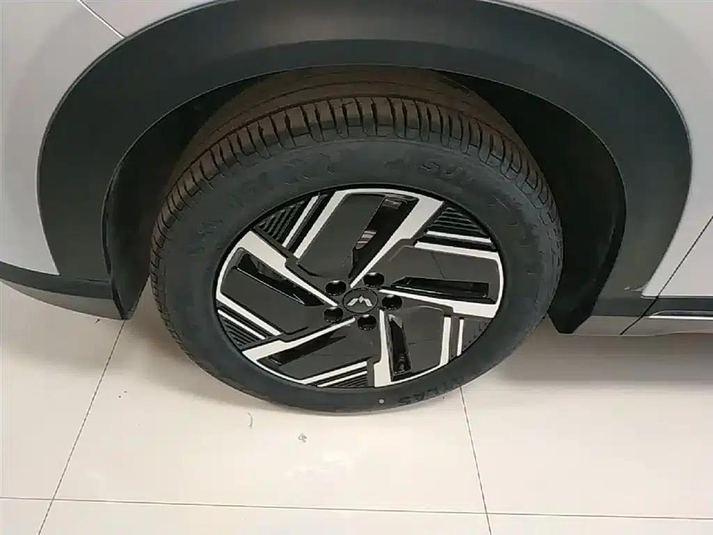 Wuling Xingguang S 2024 Model 130km Flagship Edition — миниатюра 23