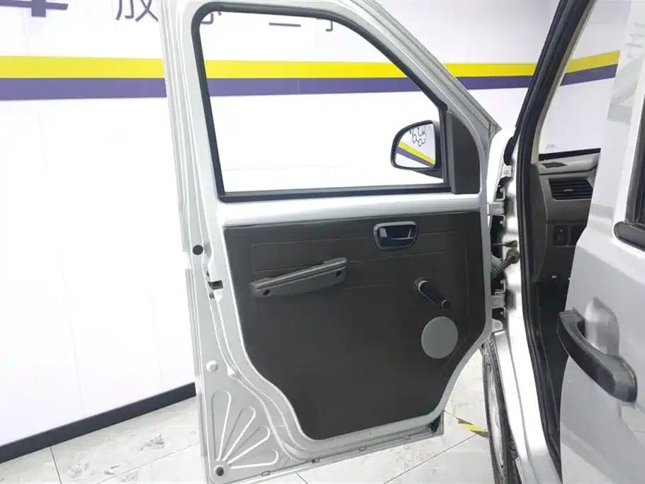 Wuling Rongguang Mini Truck 2019 1.2L Basic Dual Cab LSI — миниатюра 7