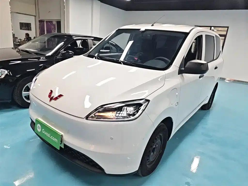 Wuling Hongguang New Energy 2024 Pure Electric Version 300KM Practical Model — миниатюра 2