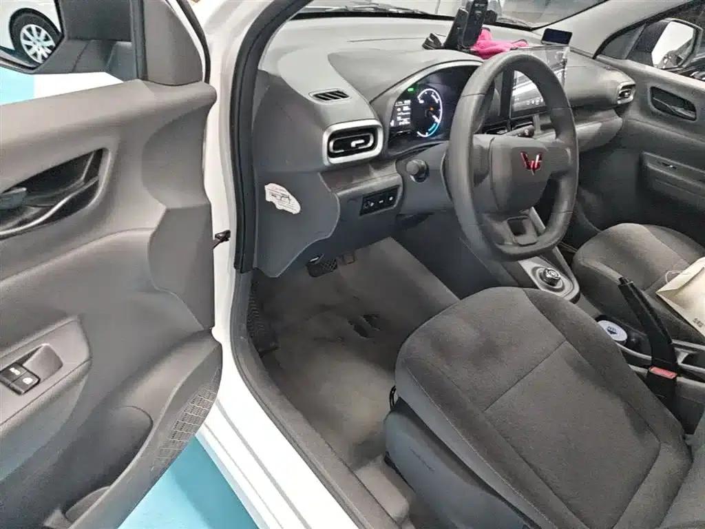 Wuling Hongguang New Energy 2024 Pure Electric Version 300KM Practical Model — миниатюра 16