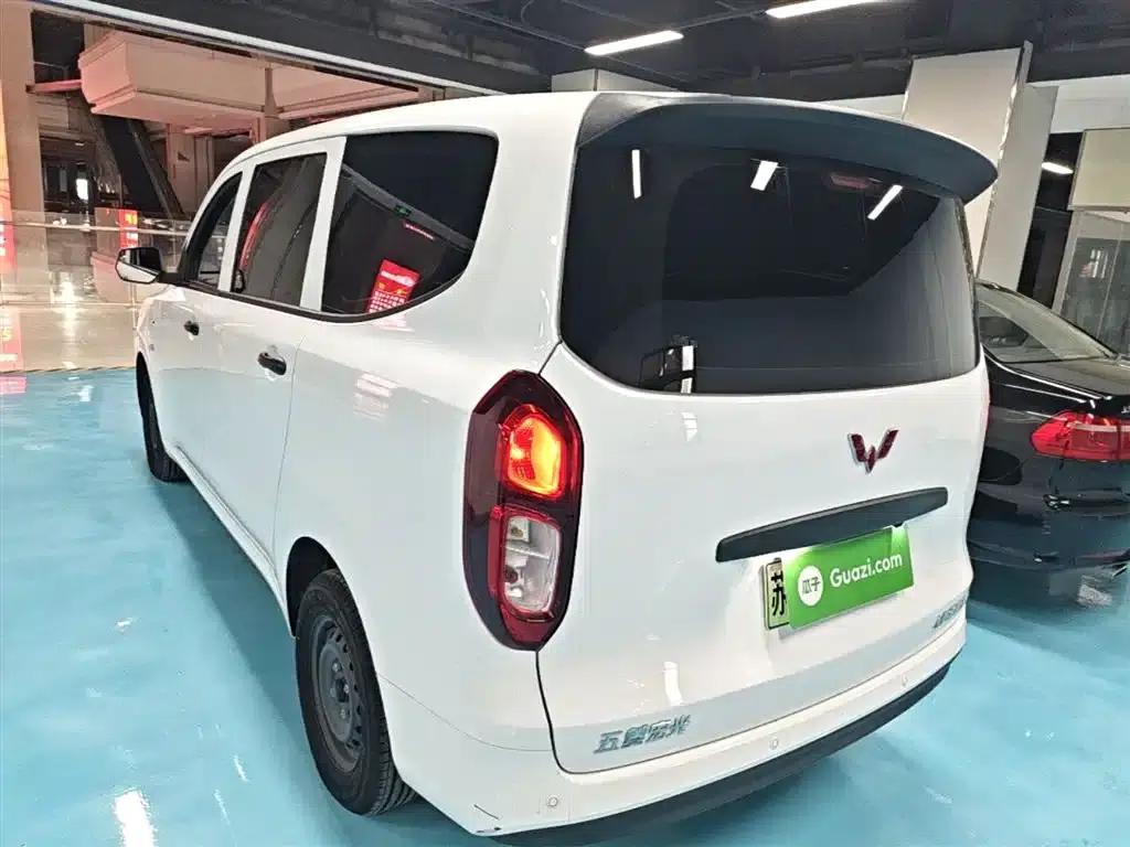 Wuling Hongguang New Energy 2024 Pure Electric Version 300KM Practical Model — миниатюра 5