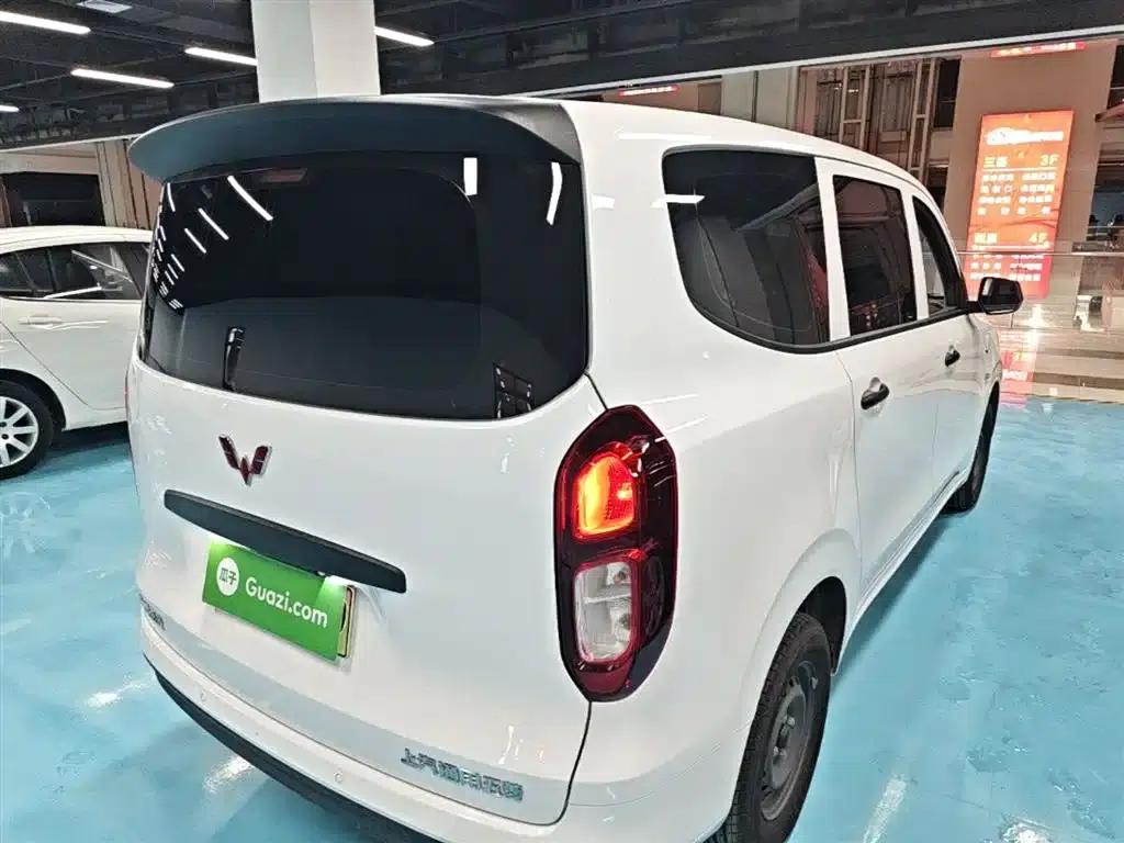 Wuling Hongguang New Energy 2024 Pure Electric Version 300KM Practical Model — миниатюра 7