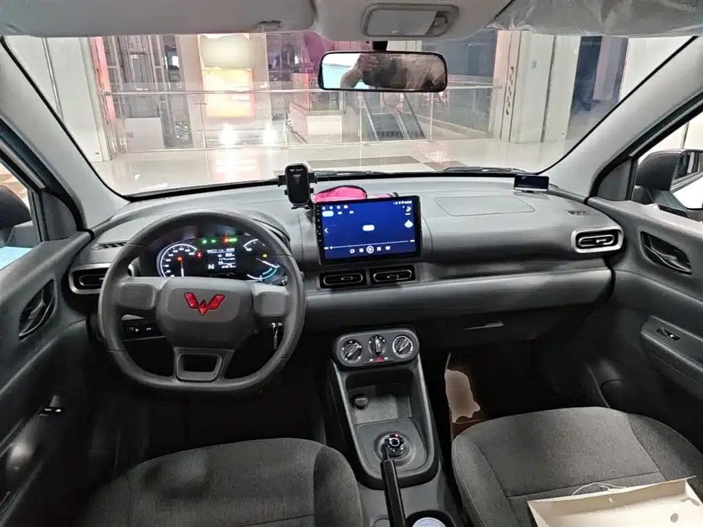 Wuling Hongguang New Energy 2024 Pure Electric Version 300KM Practical Model — миниатюра 10